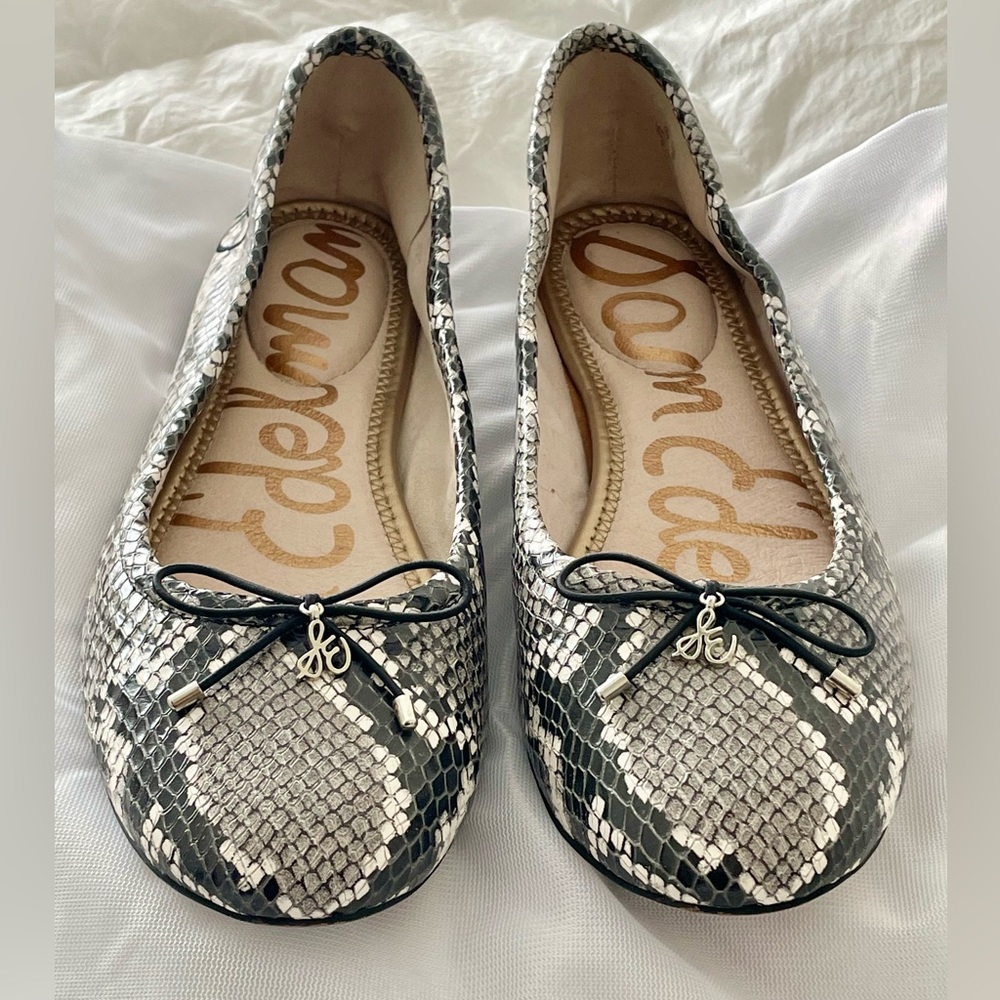 Adorable Ballet Flats - Python/Snakeskin Color